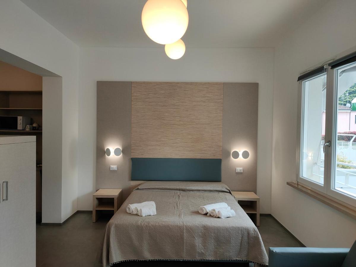 Iris Ar Holiday-Home Peschiera del Garda Eksteriør bilde