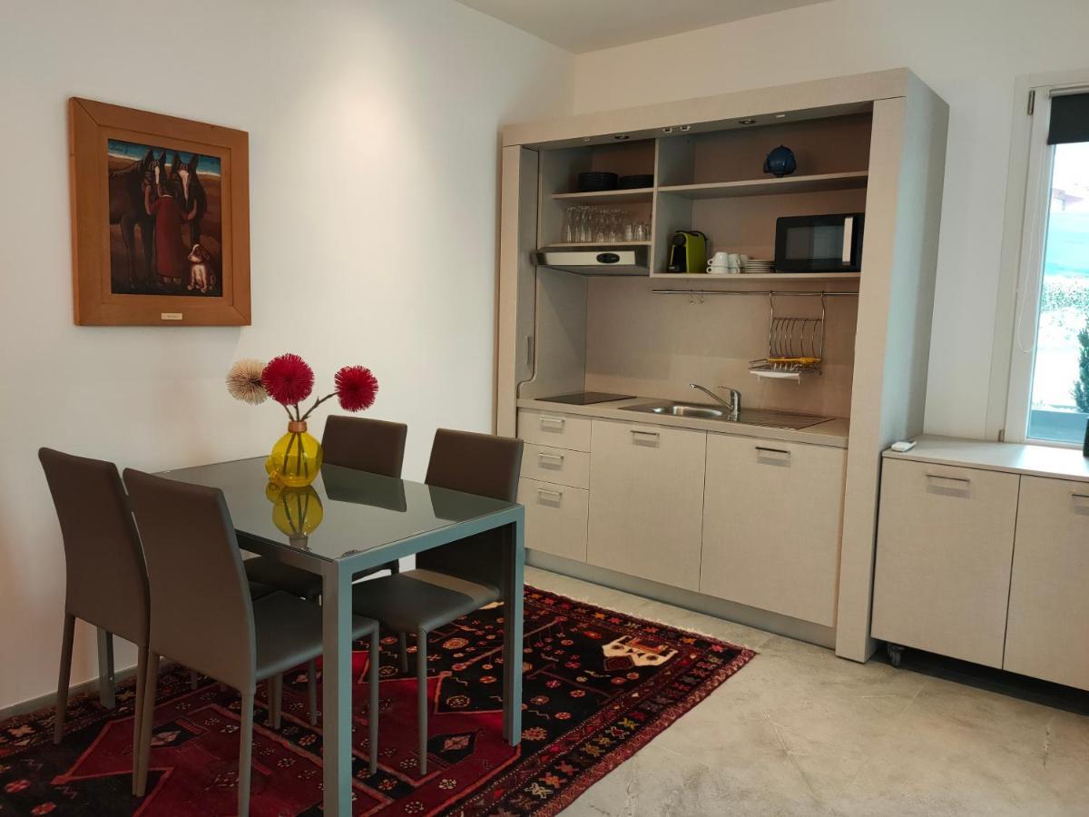 Iris Ar Holiday-Home Peschiera del Garda Eksteriør bilde