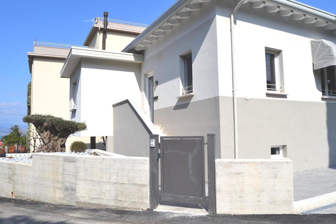 Iris Ar Holiday-Home Peschiera del Garda Eksteriør bilde
